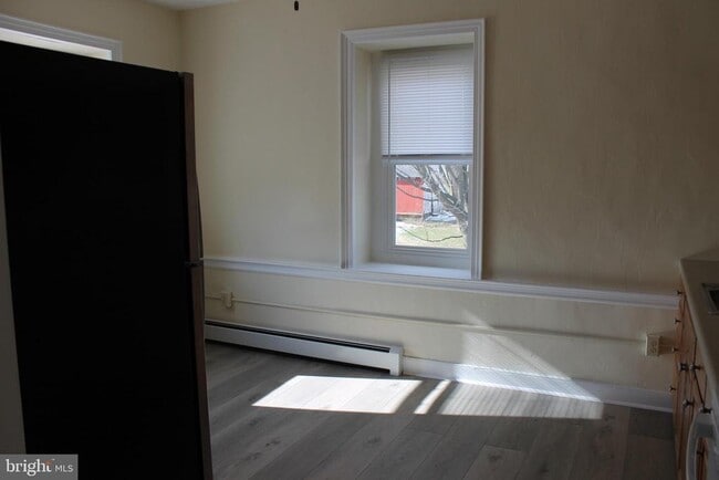 Building Photo - 2093 PA-212