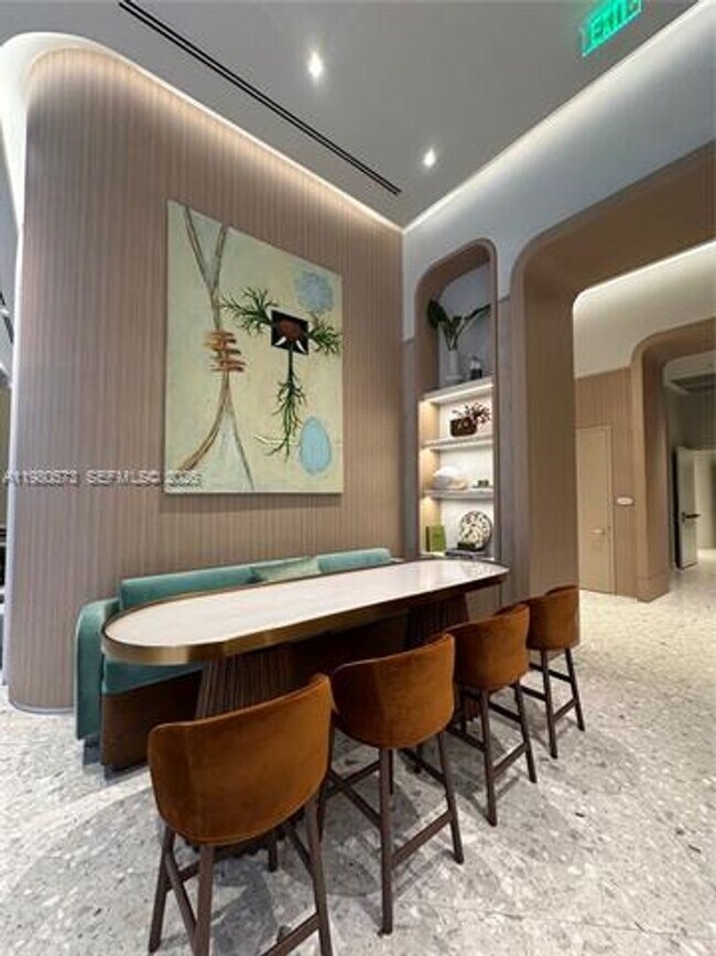 Building Photo - 77 SE 5th St