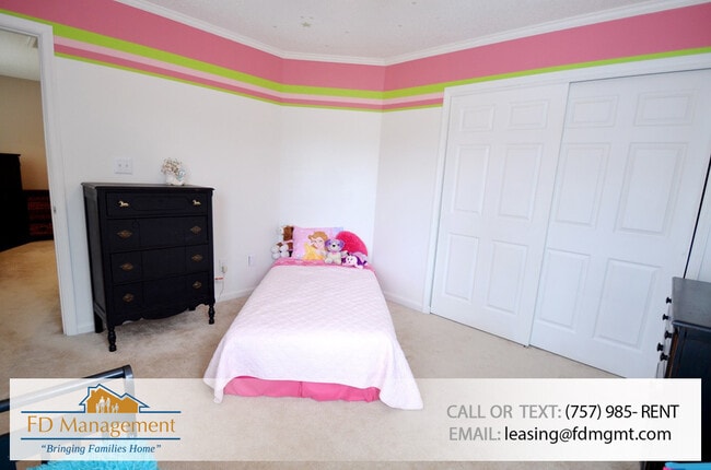 Building Photo - 3 Bedroom in York School District Availabl...