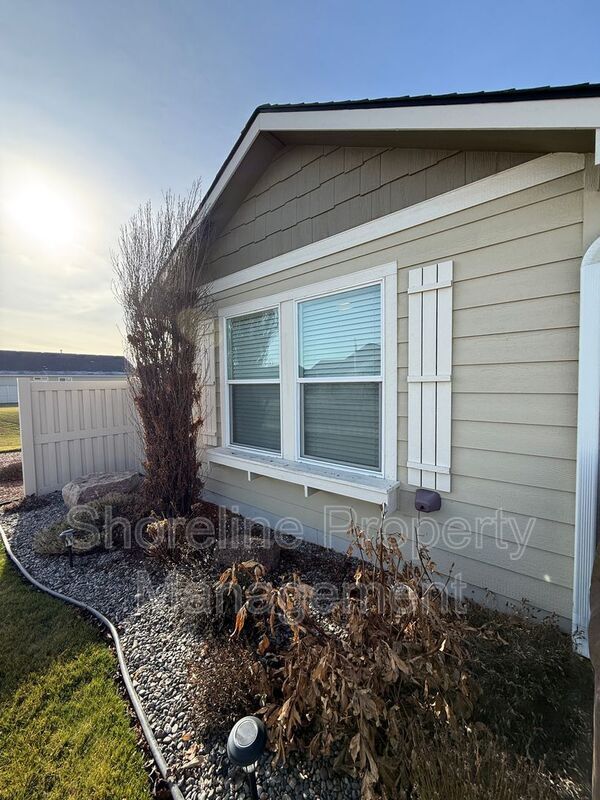 Building Photo - 101 N Voyage Ave