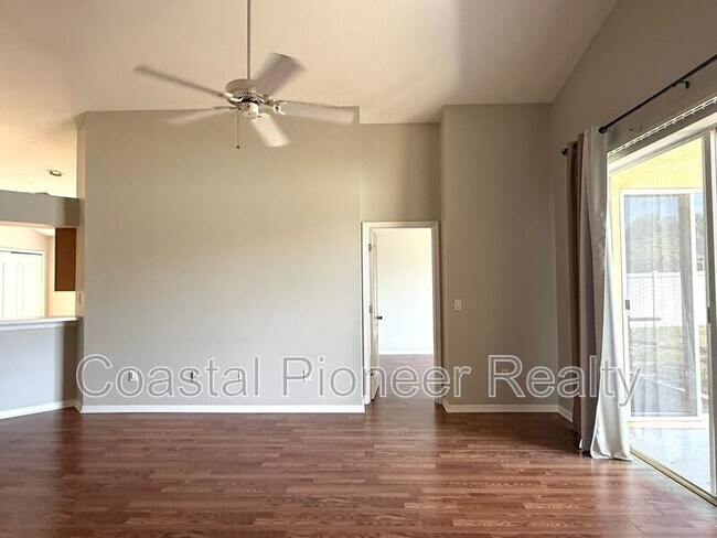 Building Photo - 2345 Roanoke Springs Dr
