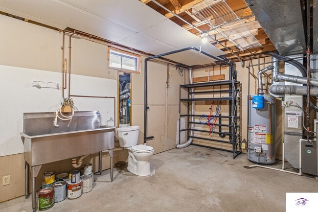 Building Photo - WELCOME HOME!