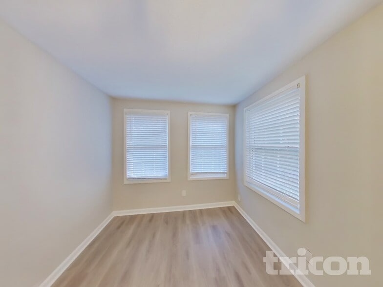 Building Photo - 4737 Cedar Lake Dr SE