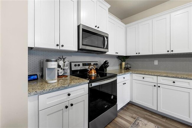 Building Photo - 7098 Chara Ln