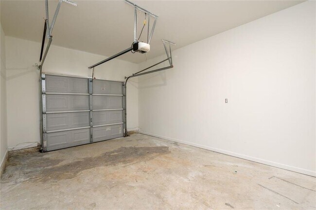 Building Photo - 4950 Elm Brook Dr