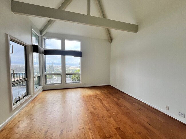 Building Photo - Kamuela Heights