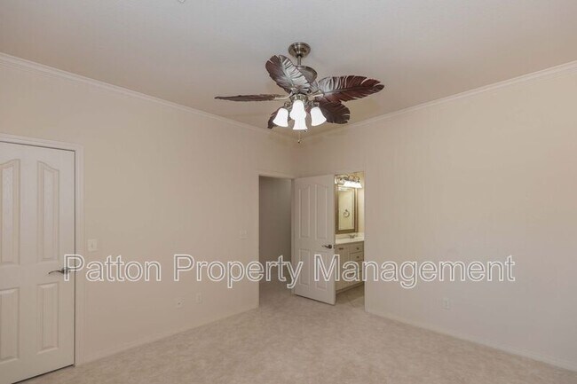 Building Photo - 6910 Logan Pl