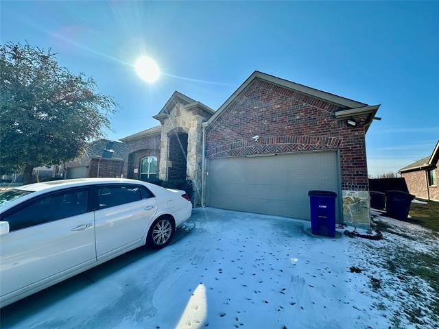 Building Photo - 16205 Weymouth Dr