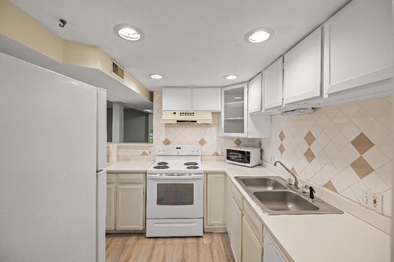 Building Photo - 1417 Quitman St