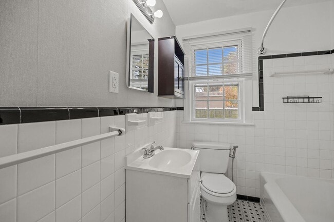 Building Photo - Cozy Home on a Quiet Street