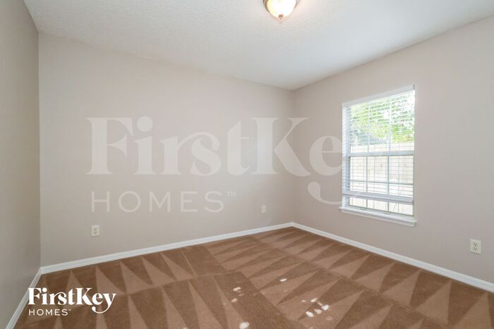Building Photo - 14559 Camberwell Ln N