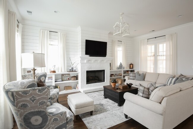 Building Photo - 237 Stephens Valley Blvd