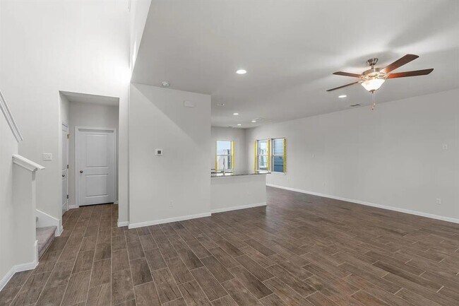 Building Photo - 1725 Lakota Ln