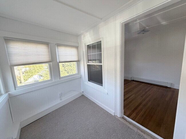 Building Photo - 9 Hollis St