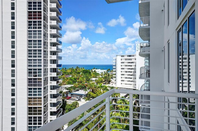 Building Photo - 2831 N Ocean Blvd