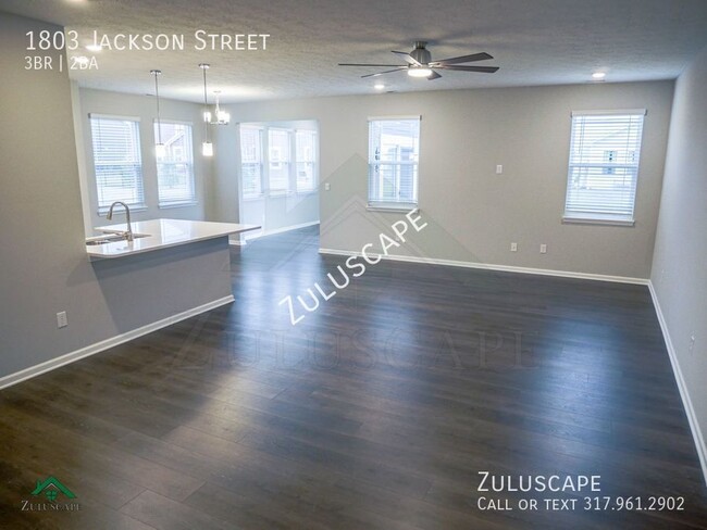 Building Photo - HALF OFF 1st MONTH RENT….1803 Jackson Stre...