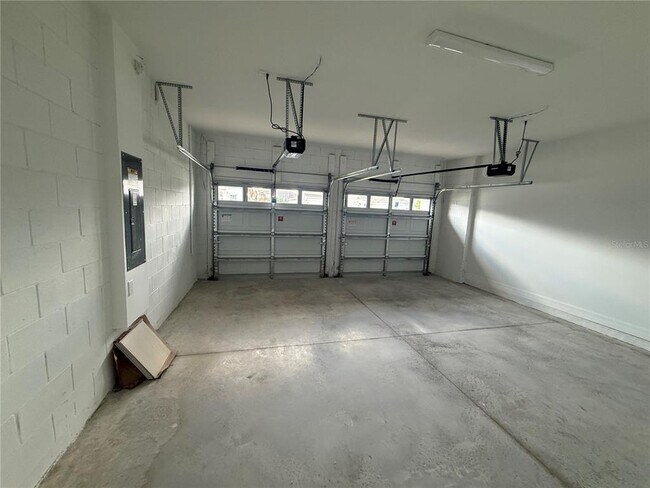 Building Photo - 455 Winter Grv Blvd