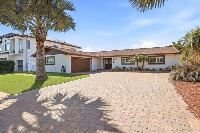 Building Photo - 3918 Americana Dr