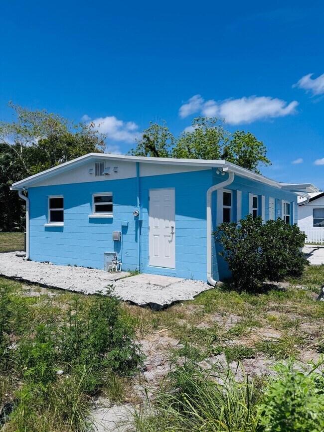 Building Photo - 517 N 25th St