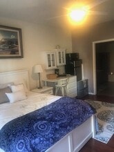 Building Photo - 13706 Legend Trail