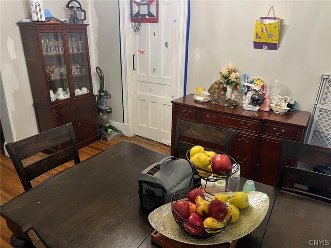 Building Photo - 110 Clinton Pl