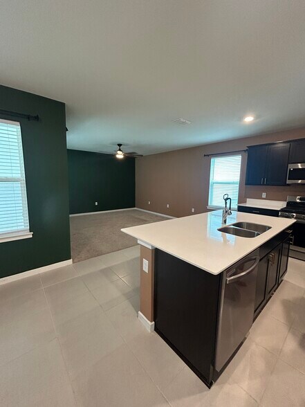 Building Photo - 4244 Meandering Bay Dr