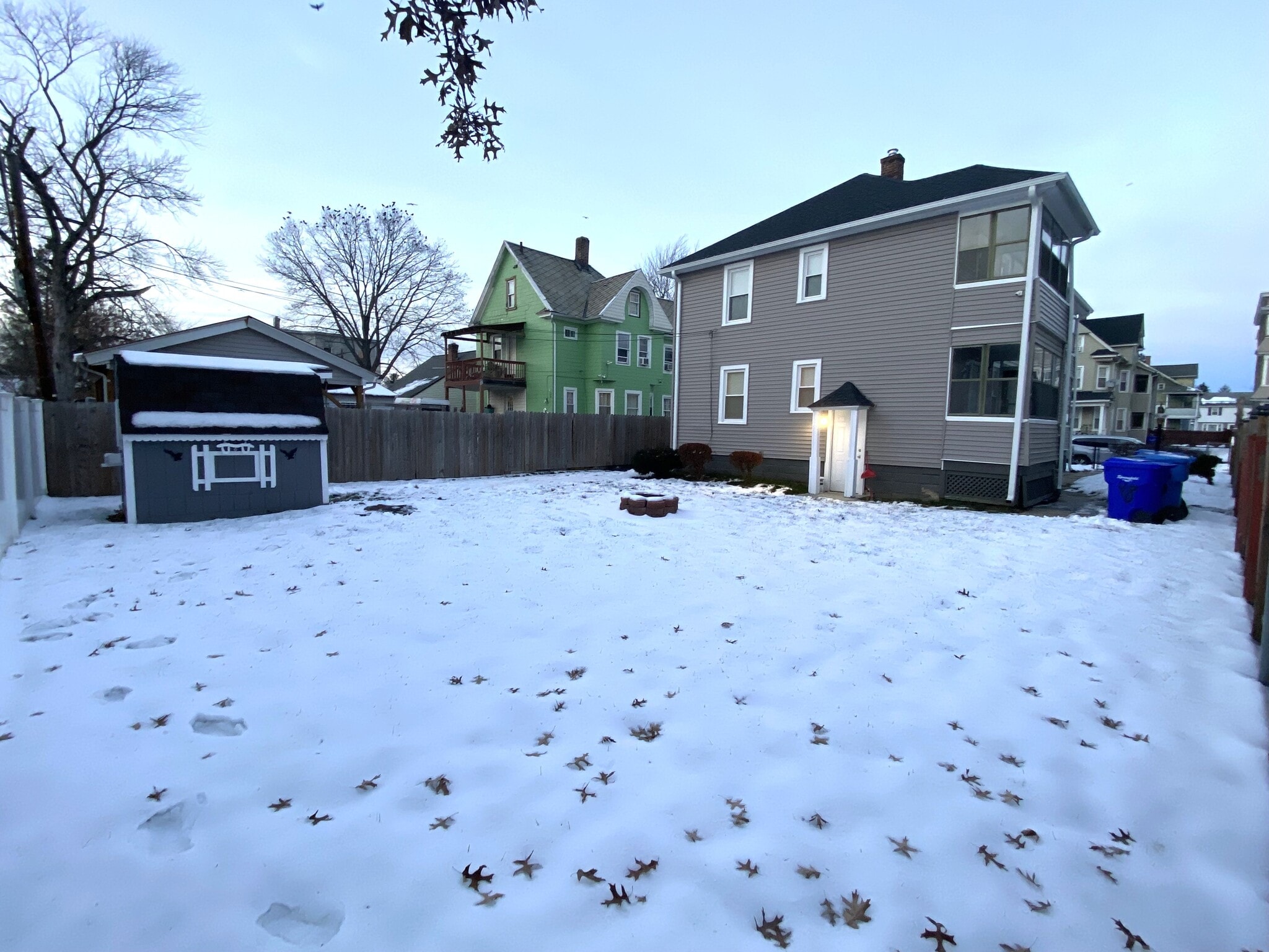 Building Photo - 46 Mooreland St