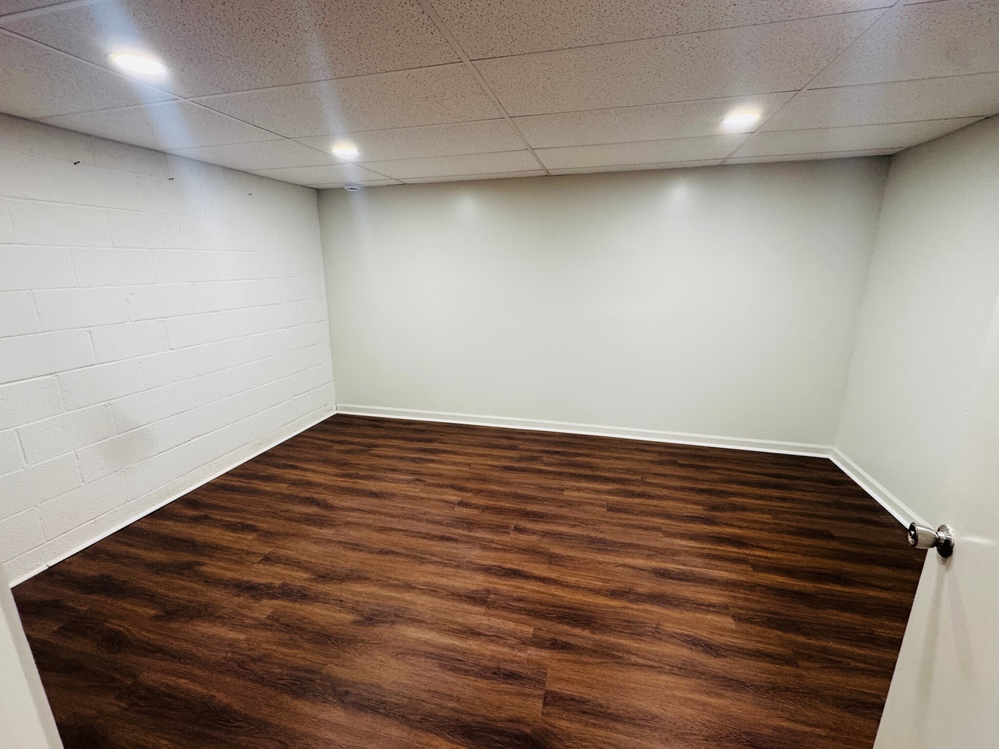 Building Photo - 4875 Millen Dr