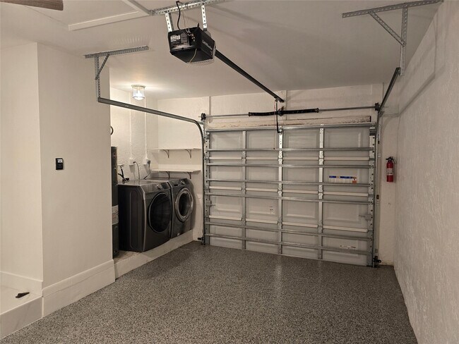 Building Photo - 1303 Seagrape Cir