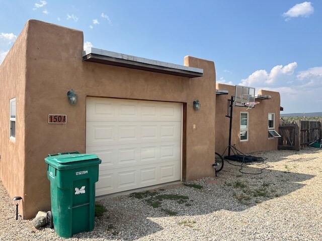 Building Photo - 150 A Los Rios Rd