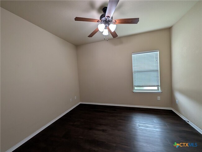 Building Photo - 1032 Brown Rock Dr