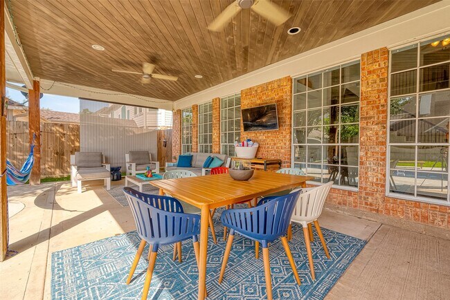 Building Photo - 22411 Kendall Shay Ct