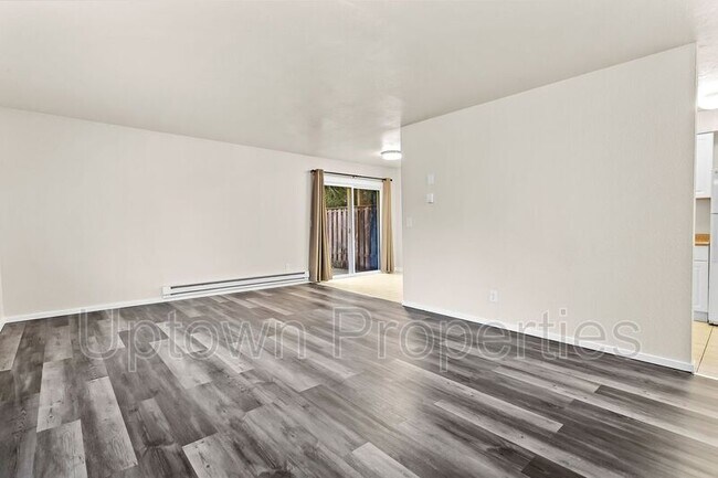 Building Photo - 17354 SW Merlo Rd
