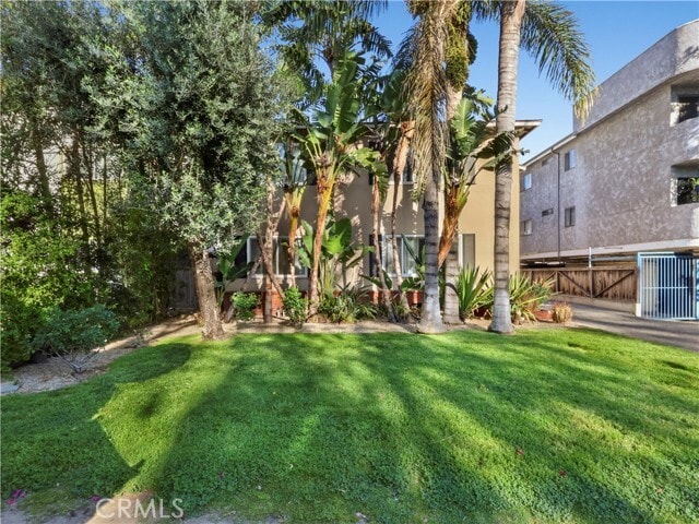 Building Photo - 4918 Tujunga Ave