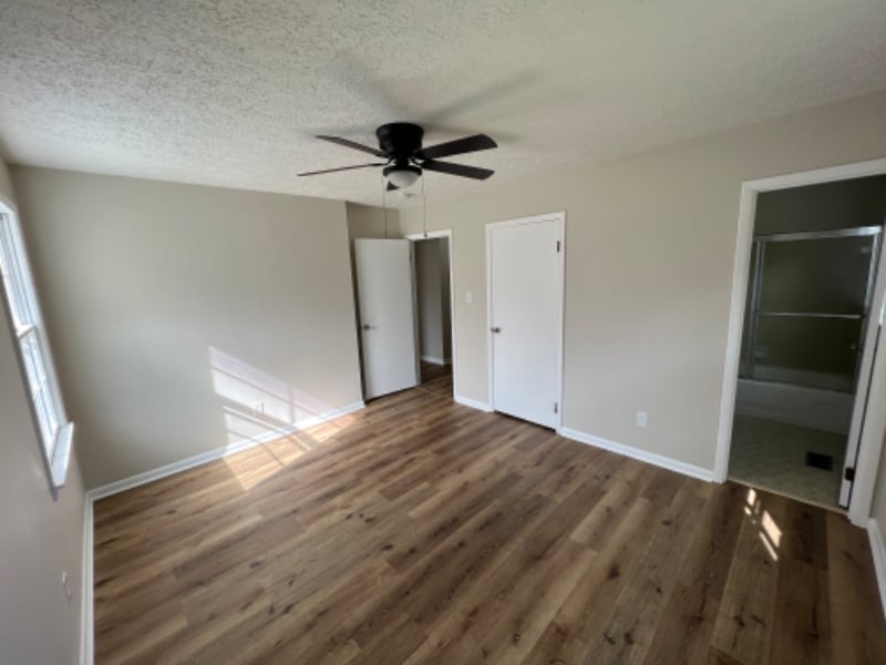 Building Photo - 2840 Shady Ln W