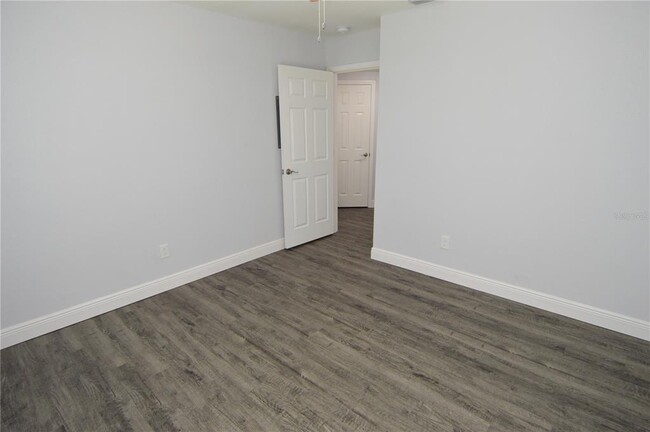 Building Photo - 8633 Fancy Finch Dr