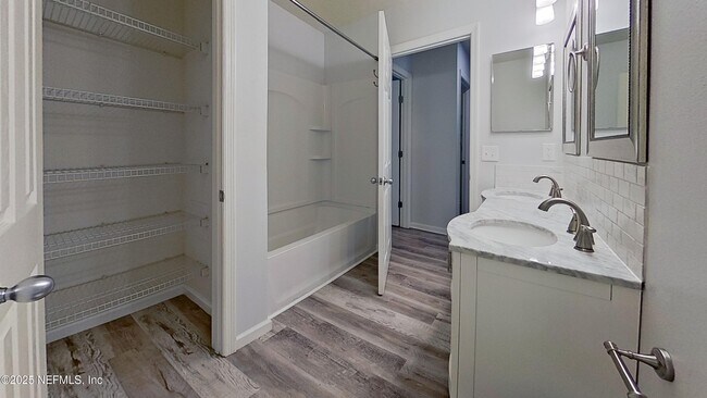 Building Photo - 12275 Deersong Dr