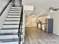 Building Photo - Free Month's Rent!: 2Bed/2Bath Townhome Ft...