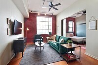 Building Photo - 1039 Constance St