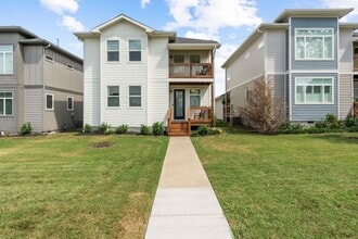 Building Photo - Stunning Rental In Charlotte Parkside