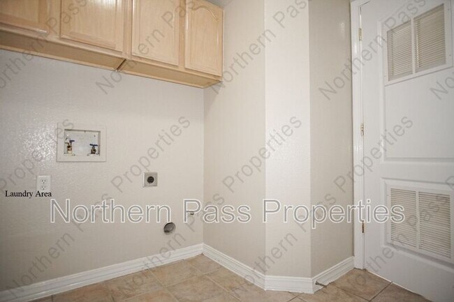 Building Photo - 13717 Paseo De Fe Cir
