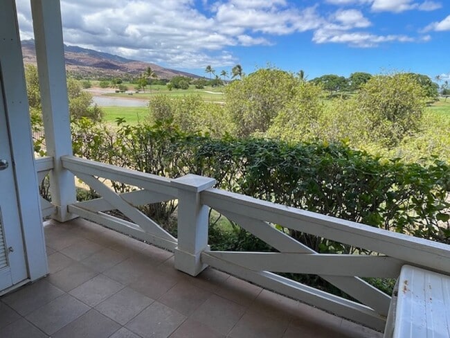 Primary Photo - Golf Course Views! Upgraded: 2 bed/ 2 bath...