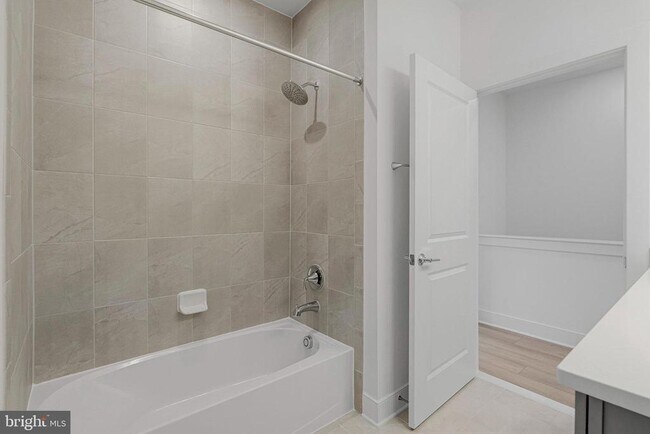 Building Photo - 19826 Lavender Dust Sq