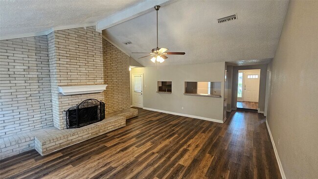 Building Photo - 23915 Spring Fork Dr