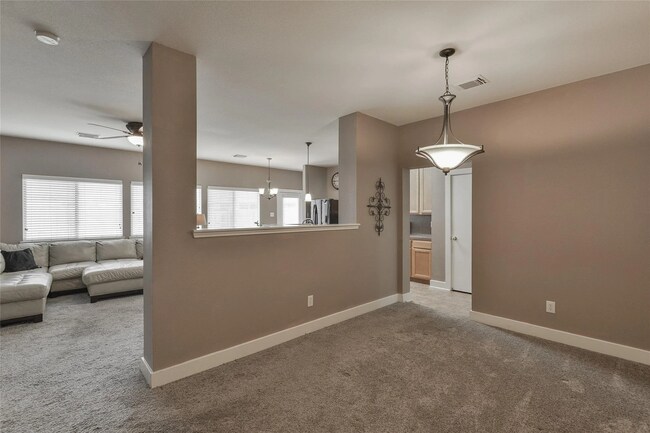 Building Photo - 407 Laurel Pine Dr