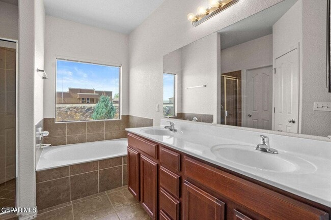 Building Photo - 14271 Rattler Point Dr