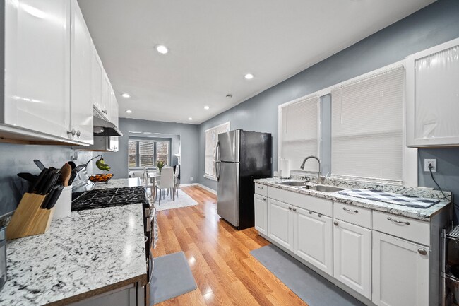 Building Photo - 1673 Calvert Ave