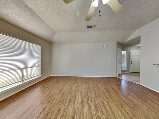 Building Photo - 4823 Ingleside Ct