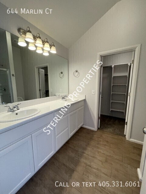 Building Photo - 644 Marlin Ct