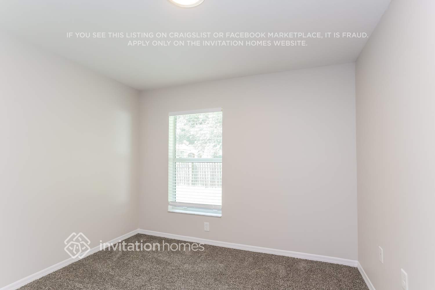 Building Photo - 11118 Hidden Breeze Dr